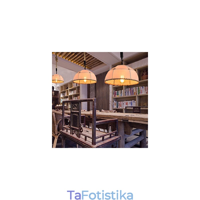 Ρετρό χειροποίητο φωτιστικό πολυελαίου εξοχικού με σχοινί κάνναβης σε βιομηχανικό στυλ εξοχής