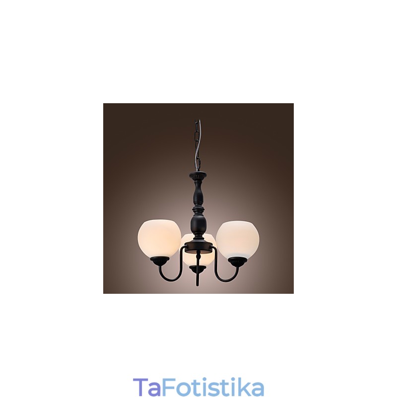 Παραδοσιακός κλασικός χάλκινος πολυέλαιος σε στυλ κεριού