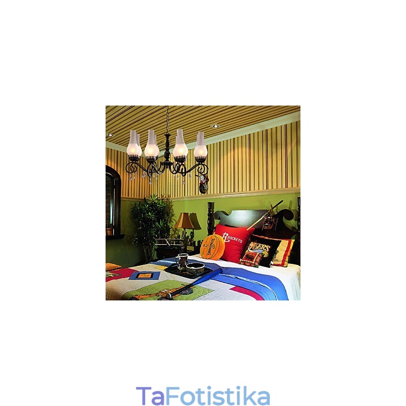 Παραδοσιακός κλασικός πολυέλαιος ζωγραφικής σε στυλ κεριού