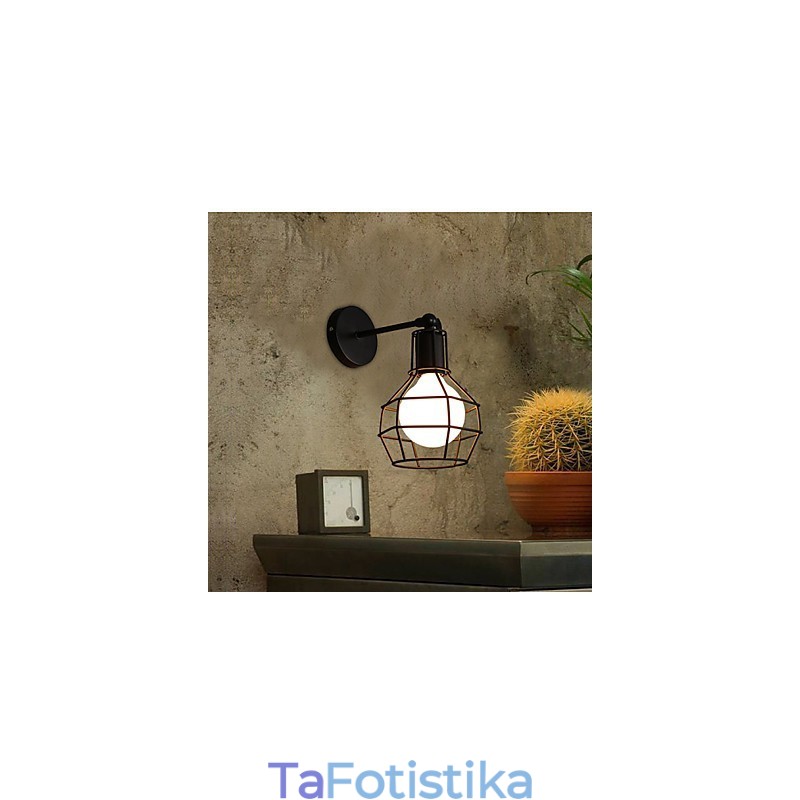 Η αποκατάσταση των αρχαίων τρόπων είναι η παλιά λάμπα του δρόμου Επιτοίχιο φωτιστικό στο διάδρομο από σφυρήλατο σίδερο