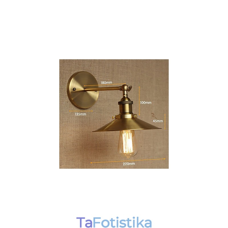 Ρετρό Χάλκινες Διακοσμητικές Ομπρέλες Βίλα Μινιμαλιστικού Βιομηχανικού Στιλ μπροστά από τον τοίχο του διαδρόμου της εκκλησίας