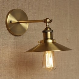Ρετρό Χάλκινες Διακοσμητικές Ομπρέλες Βίλα Μινιμαλιστικού Βιομηχανικού Στιλ μπροστά από τον τοίχο του διαδρόμου της εκκλησίας