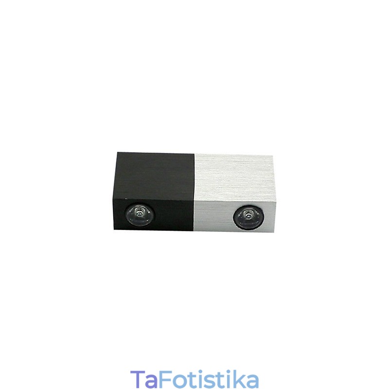 Μοντέρνο Φωτιστικό Τοίχου με Μισό Ασημί Μισό Μαύρο Κομψό Σχέδιο Κυβικό Σώμα 2 s