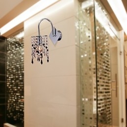 Φωτιστικό τοίχου με κομψό κρυστάλλινο σταγόνα