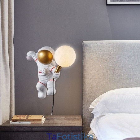 Μοντέρνα απλίκα τοίχου Creative Astronaut Resin Wall Light Kids Μοντέρνα απλίκα τοίχου Creative Astronaut Resin Wall Light Kids